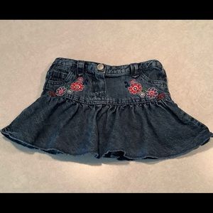 🤑Unbranded denim skirt. Size 9M